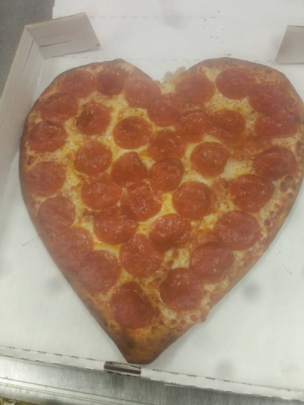 Papa Johns Pizza | restaurant | 11671 Fox Rd, Indianapolis, IN 46236, USA | 3178269595 OR +1 317-826-9595