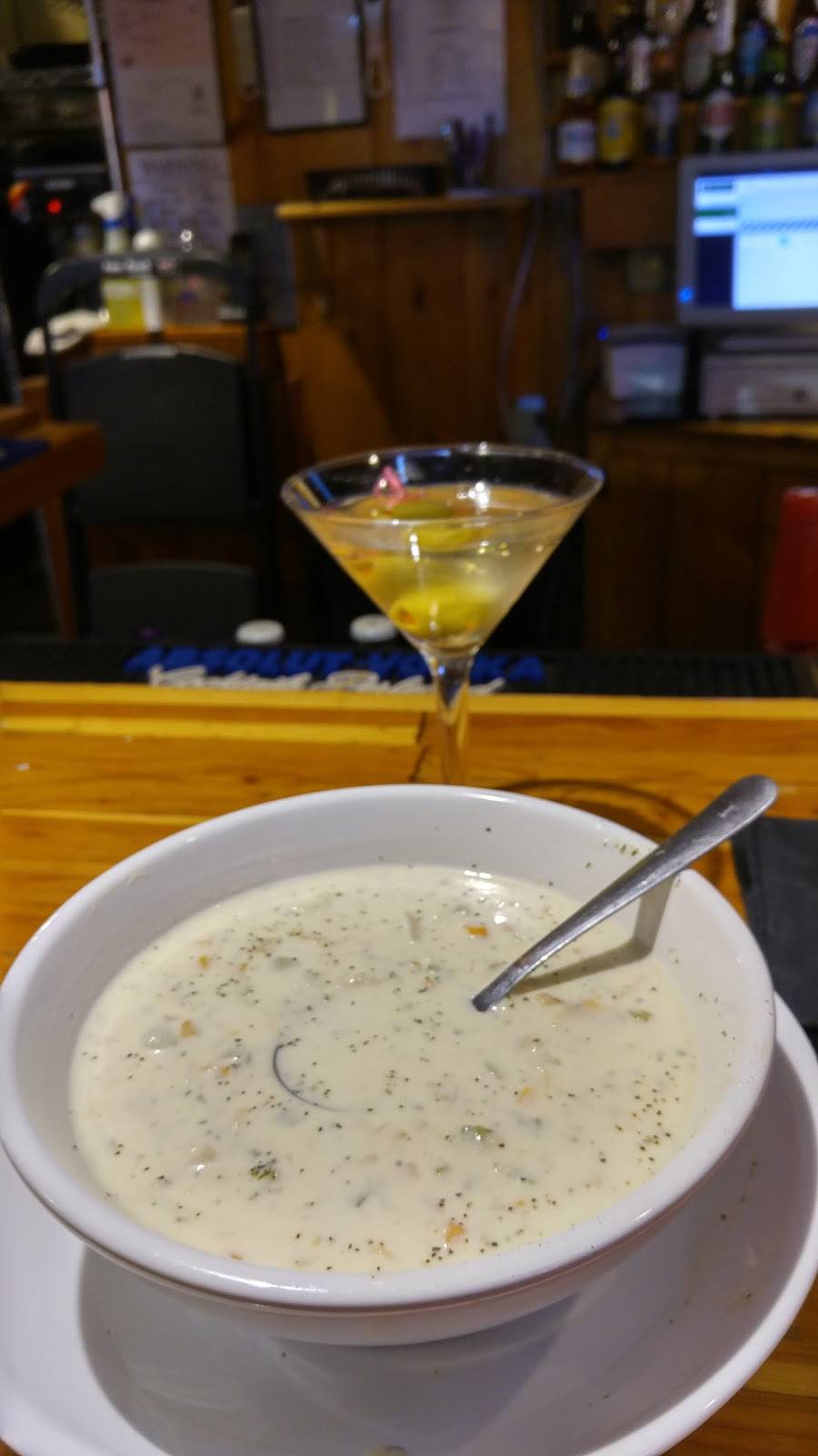 Shaver Lake Pub N Grub | restaurant | 41782 Dorabella Rd, Shaver Lake, CA 93664, USA | 5598414411 OR +1 559-841-4411