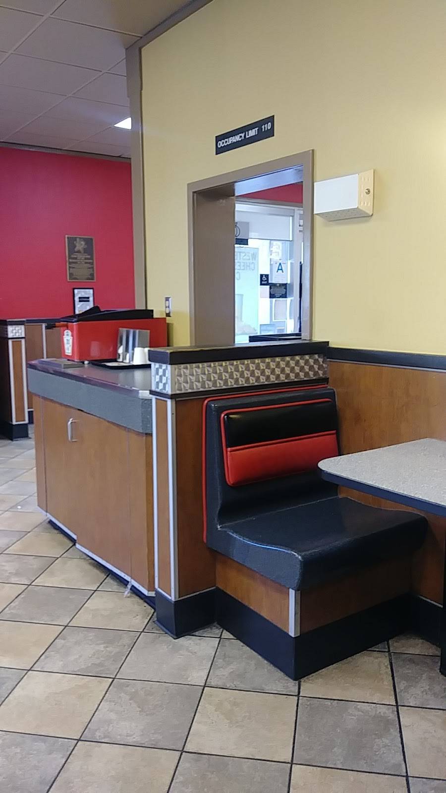 Carls Jr. Green Burrito | restaurant | 28619 S Western Ave, Rancho Palos Verdes, CA 90275, USA | 3108334130 OR +1 310-833-4130