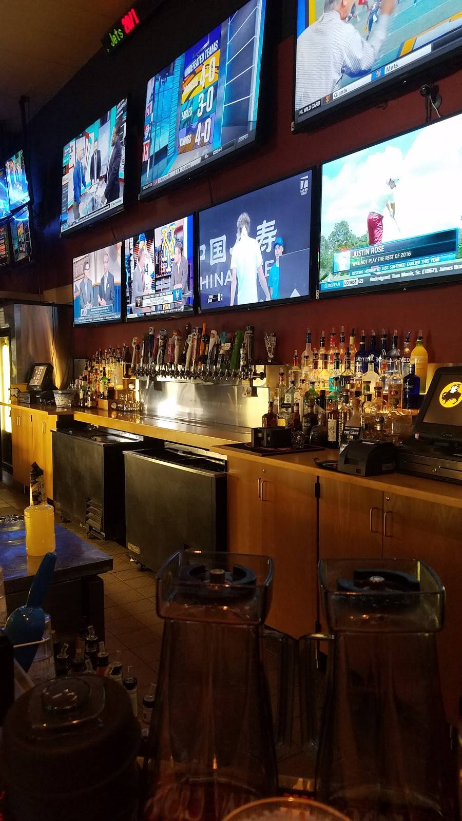 Buffalo Wild Wings | restaurant | 777 E Boughton Rd, Bolingbrook, IL 60440, USA | 6307392999 OR +1 630-739-2999