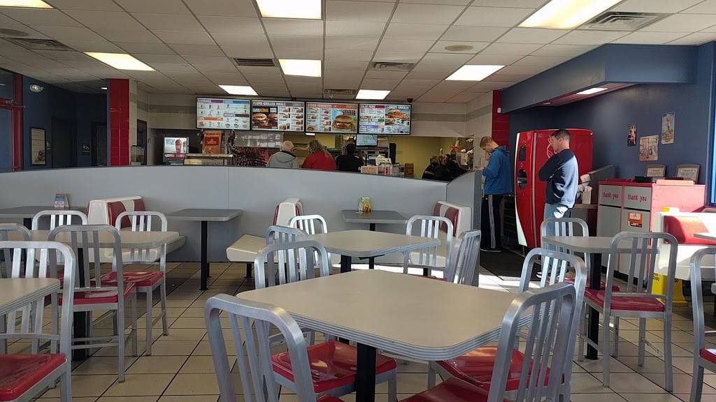 Burger King | restaurant | 2 Corvette Dr, Litchfield, IL 62056, USA | 2173214509 OR +1 217-321-4509