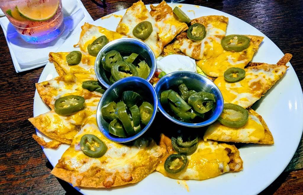 Chilis Grill & Bar | restaurant | 813 S University Dr, Plantation, FL 33324, USA | 9544247956 OR +1 954-424-7956