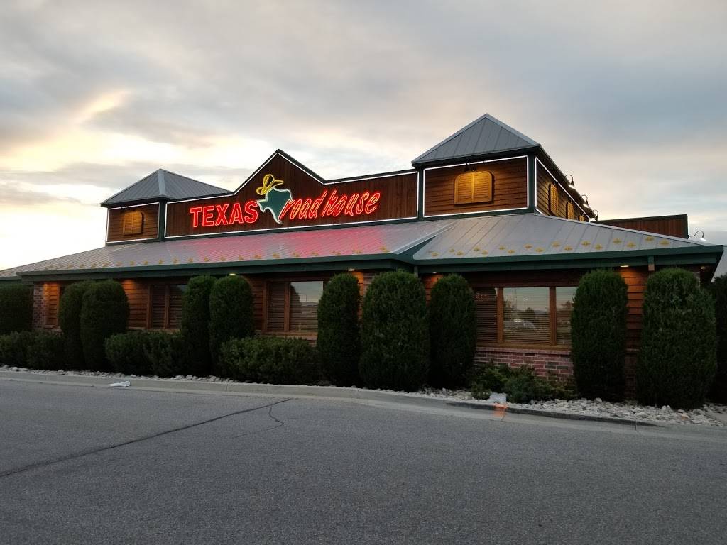 Texas Roadhouse | restaurant | 42 E 1400 N, Logan, UT 84341, USA | 4357537740 OR +1 435-753-7740