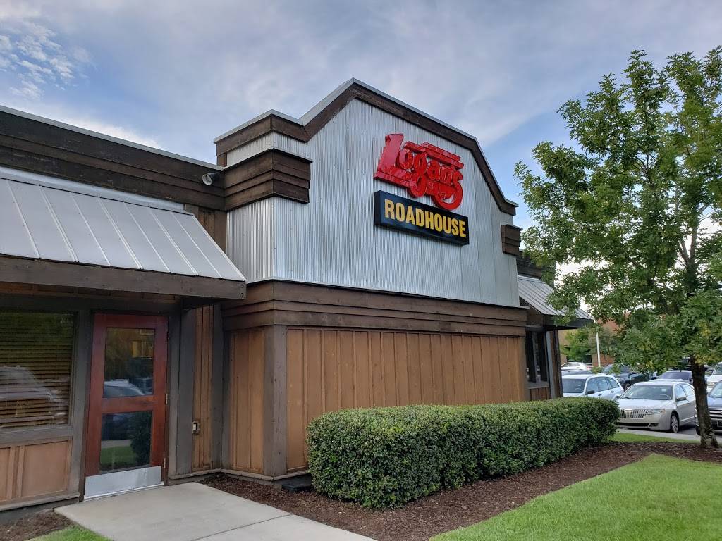 Logans Roadhouse | restaurant | 211 Azalea Square Blvd, Summerville, SC 29483, USA | 8438518666 OR +1 843-851-8666