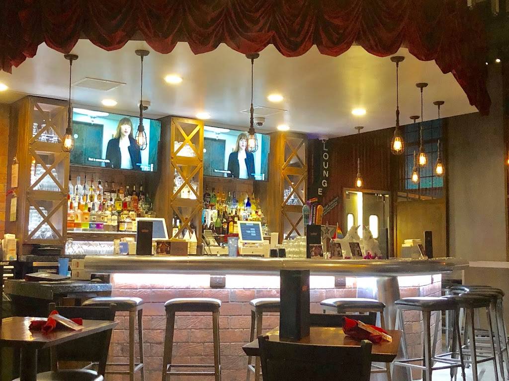 Runway | restaurant | 68300 Gay Resort Dr, Cathedral City, CA 92234, USA | 7605377800 OR +1 760-537-7800