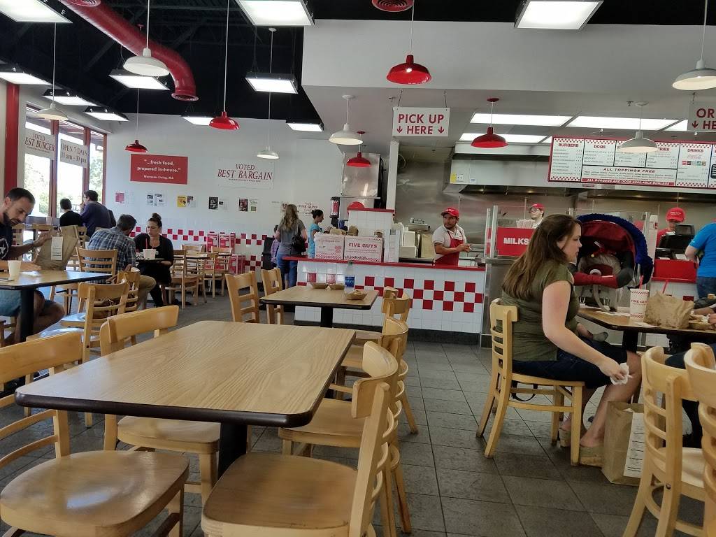 Five Guys | meal takeaway | 2689 Gulf to Bay Blvd, Clearwater, FL 33764, USA | 7277260100 OR +1 727-726-0100