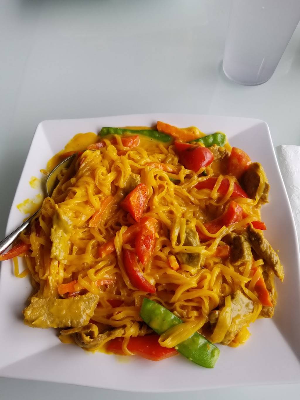 Thai Lan Xang Restaurant | restaurant | 2629 Howard Ave, Windsor, ON N8X 4Z3, Canada | 5199667711 OR +1 519-966-7711