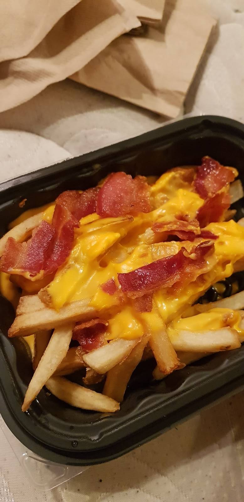 Wendys | restaurant | 6110 N Military Hwy, Norfolk, VA 23518, USA | 7574317187 OR +1 757-431-7187