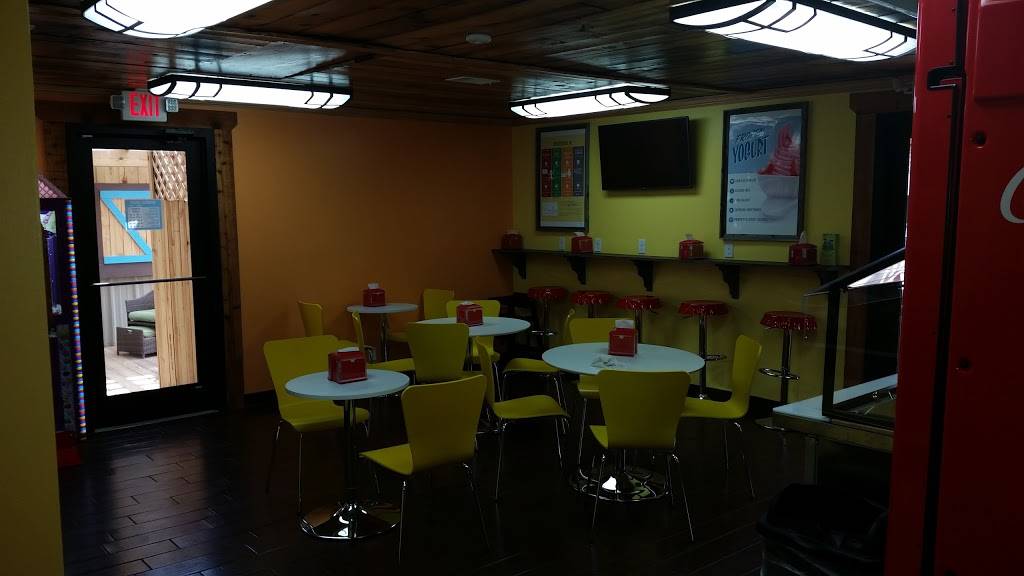 Bananas Mini Golf & Arcade | restaurant | 2251 E Pass Rd, Gulfport, MS 39507, USA | 2282063015 OR +1 228-206-3015