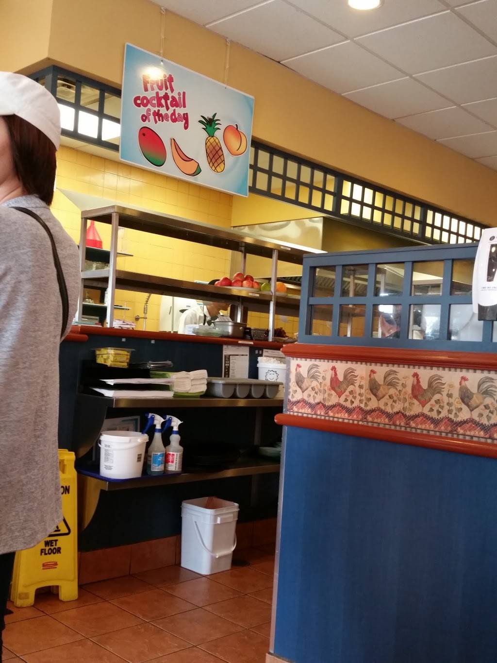 Cora - Lincoln Fields | restaurant | 1355 Richmond Rd, Ottawa, ON K2B 6R7, Canada | 6138282672 OR +1 613-828-2672