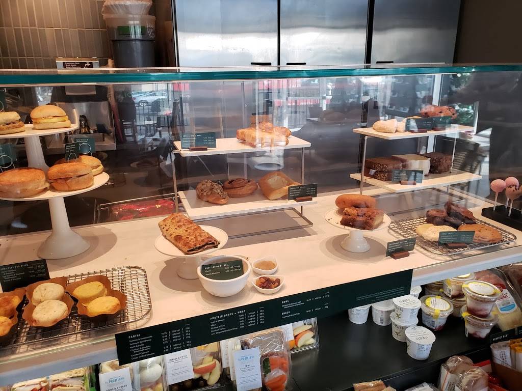 Starbucks | cafe | 210 Peabody Rd, Vacaville, CA 95687, USA | 7074483285 OR +1 707-448-3285