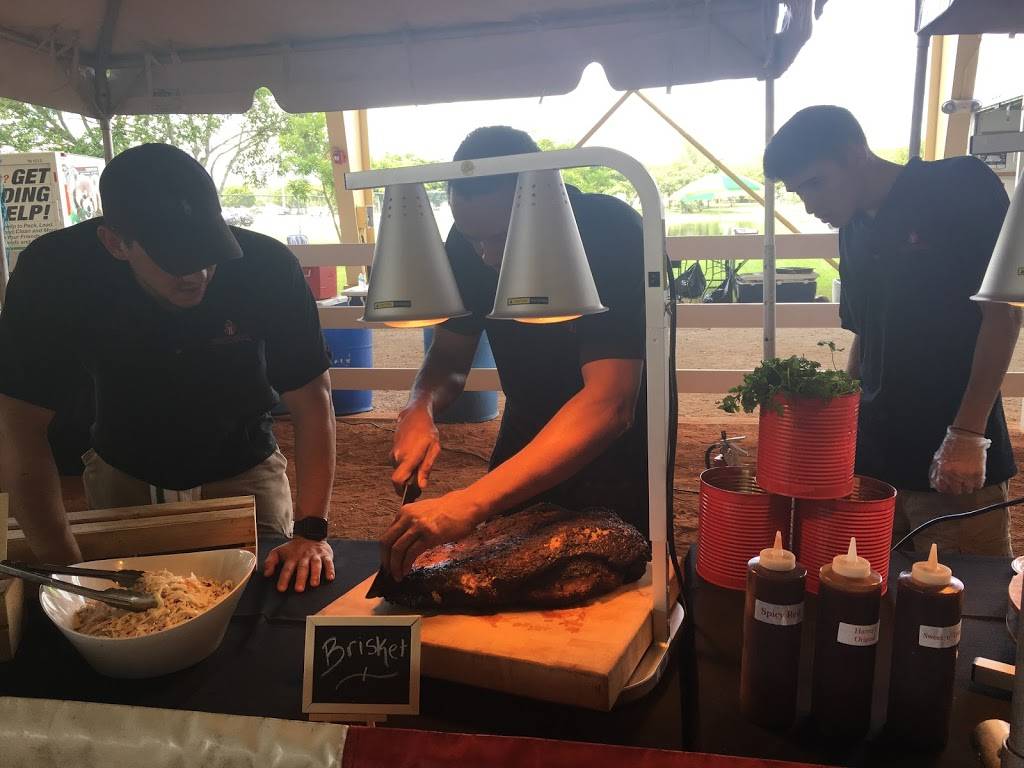 Harveys BBQ Kitchen | meal takeaway | 13920 SW 139th Ct, Miami, FL 33186, USA | 3052331227 OR +1 305-233-1227