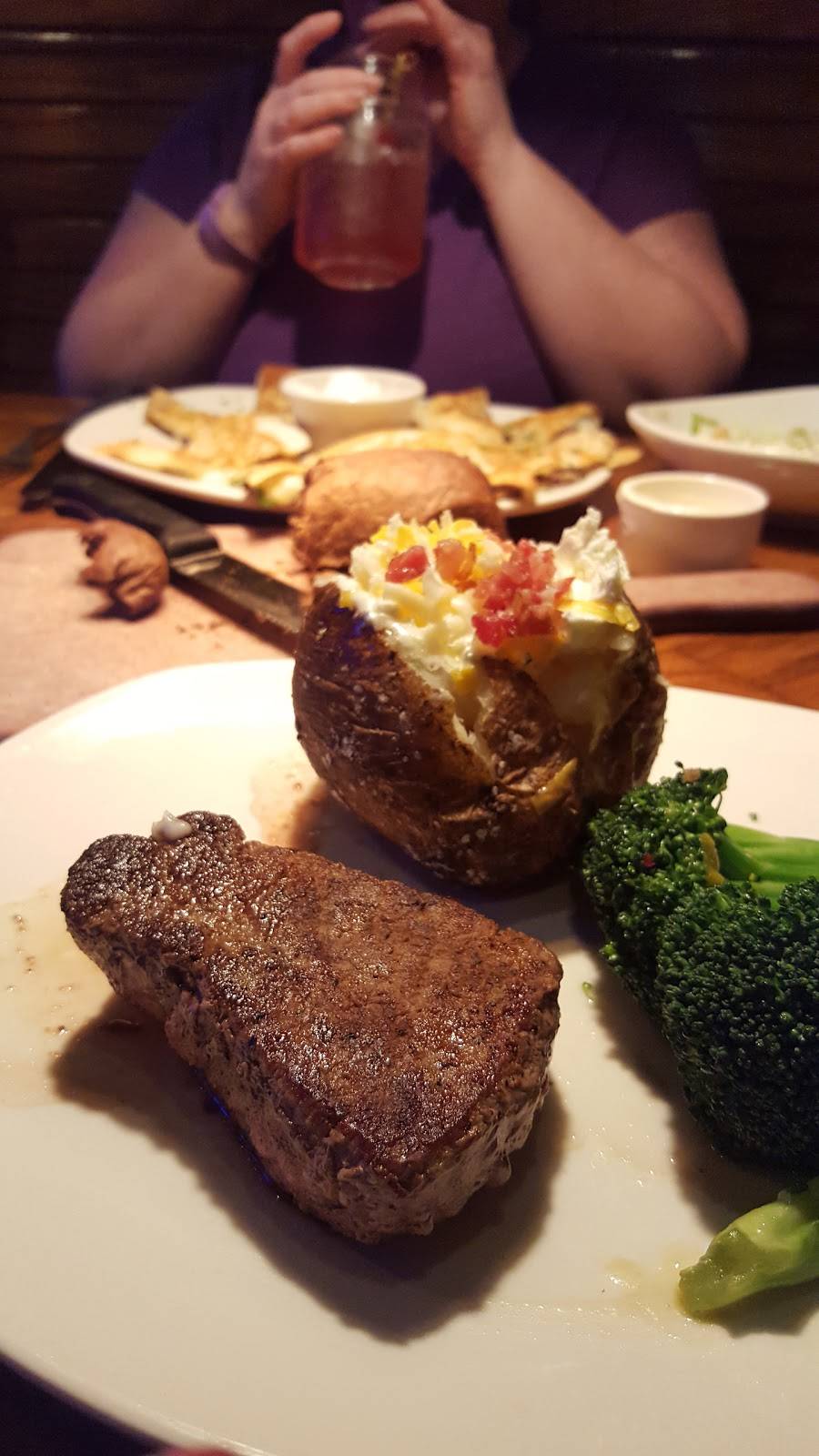 Outback Steakhouse | restaurant | 738 Howe Ave, Cuyahoga Falls, OH 44221, USA | 3309289550 OR +1 330-928-9550
