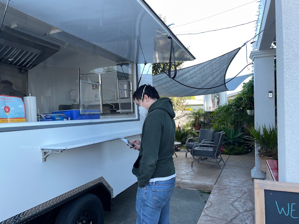 La Birria Tapatia | restaurant | 233 Willow Ave, Hayward, CA 94541, USA | 5108074175 OR +1 510-807-4175