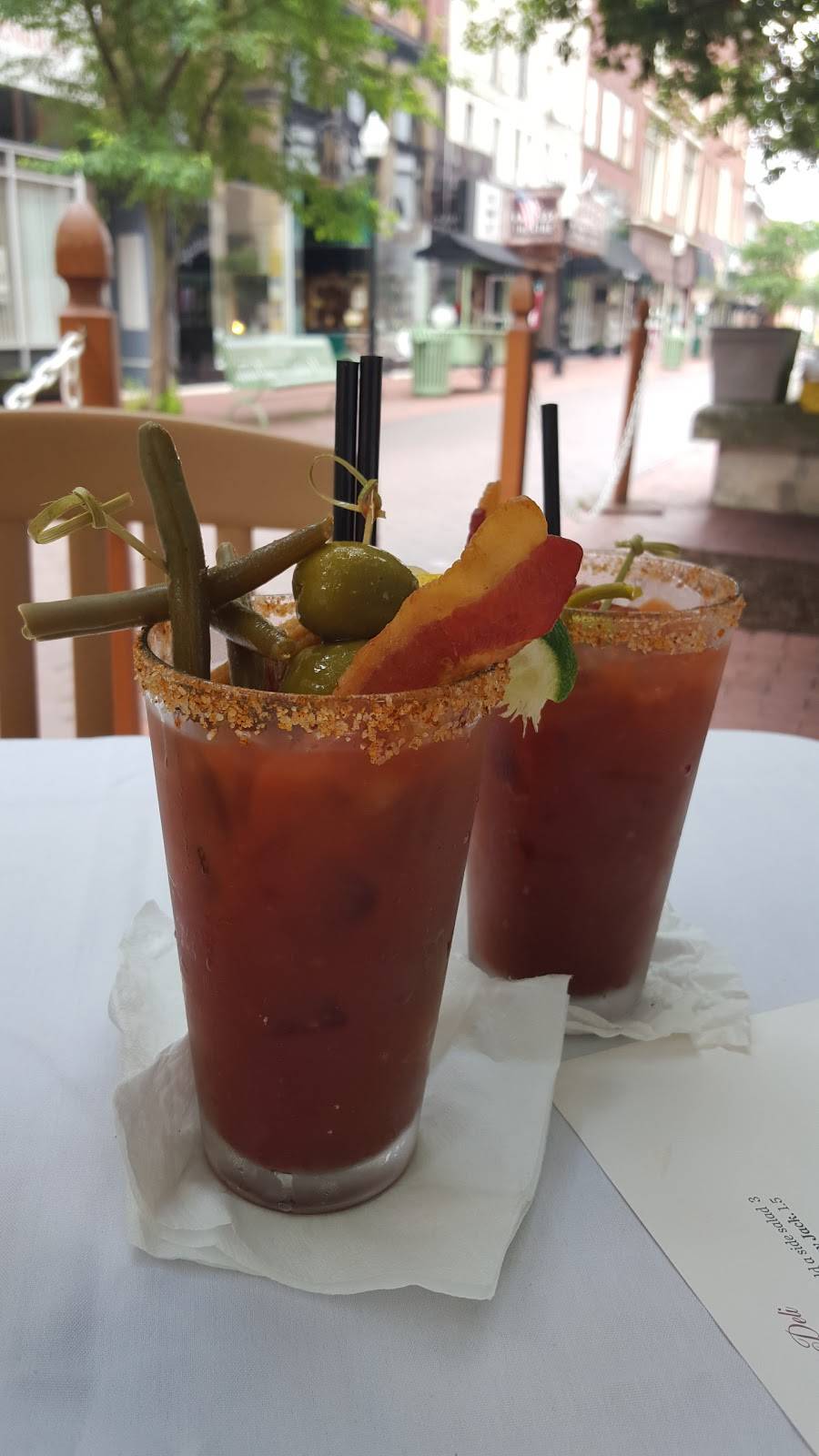 City Lights | restaurant | 59 Baltimore St, Cumberland, MD 21502, USA | 3017229800 OR +1 301-722-9800