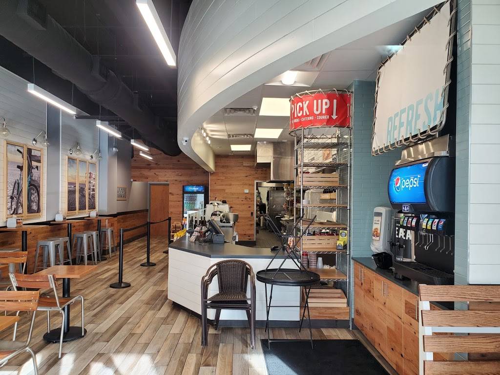 Jersey Mikes Subs | meal takeaway | 15145 NW 67th Ave, Miami Lakes, FL 33014, USA | 7867969687 OR +1 786-796-9687