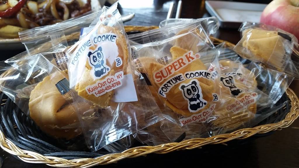 Golden Palace Restaurant | restaurant | 581 Moraga Rd, Moraga, CA 94556, USA | 9256310284 OR +1 925-631-0284