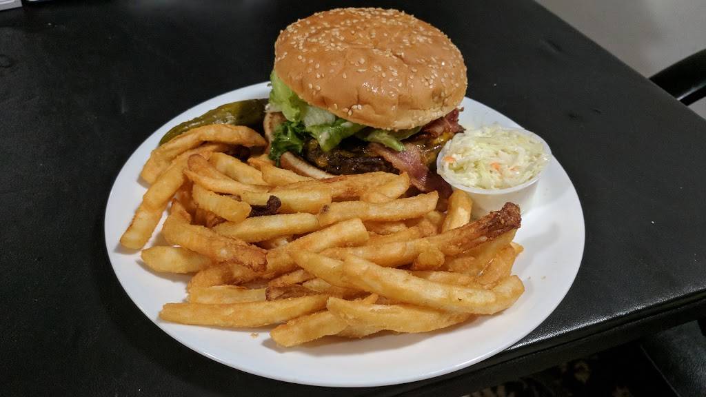 Big Top Restaurant | restaurant | 6348 W Higgins Ave, Chicago, IL 60630, USA | 7736316066 OR +1 773-631-6066