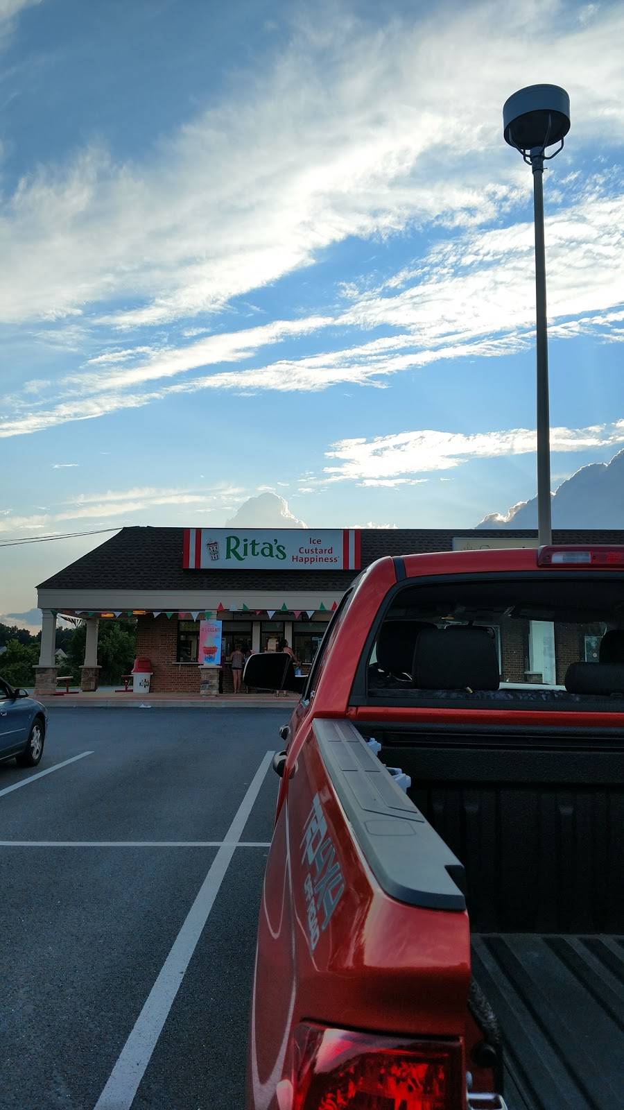 Ritas Italian Ice & Frozen Custard | restaurant | 5246 Summit Bridge Rd, Middletown, DE 19709, USA | 3024641277 OR +1 302-464-1277