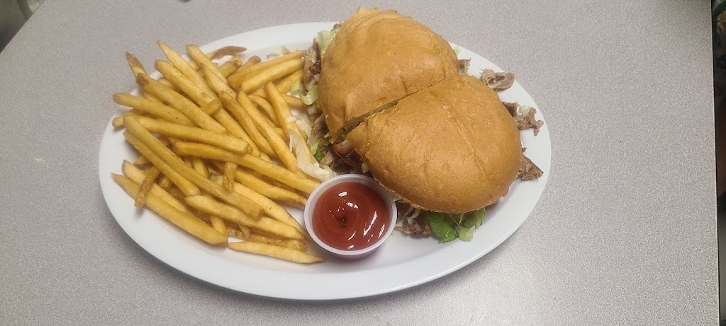 Charro Panzon | restaurant | 430 E Denver St, Holyoke, CO 80734, USA | 9704663656 OR +1 970-466-3656