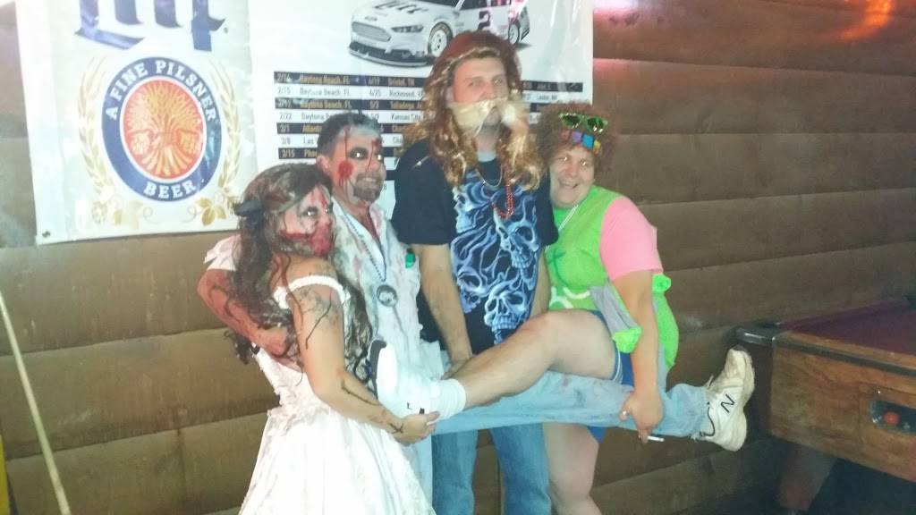 Corner Pocket Tavern | restaurant | 100 E Toledo St, Fremont, IN 46737, USA | 2604959255 OR +1 260-495-9255