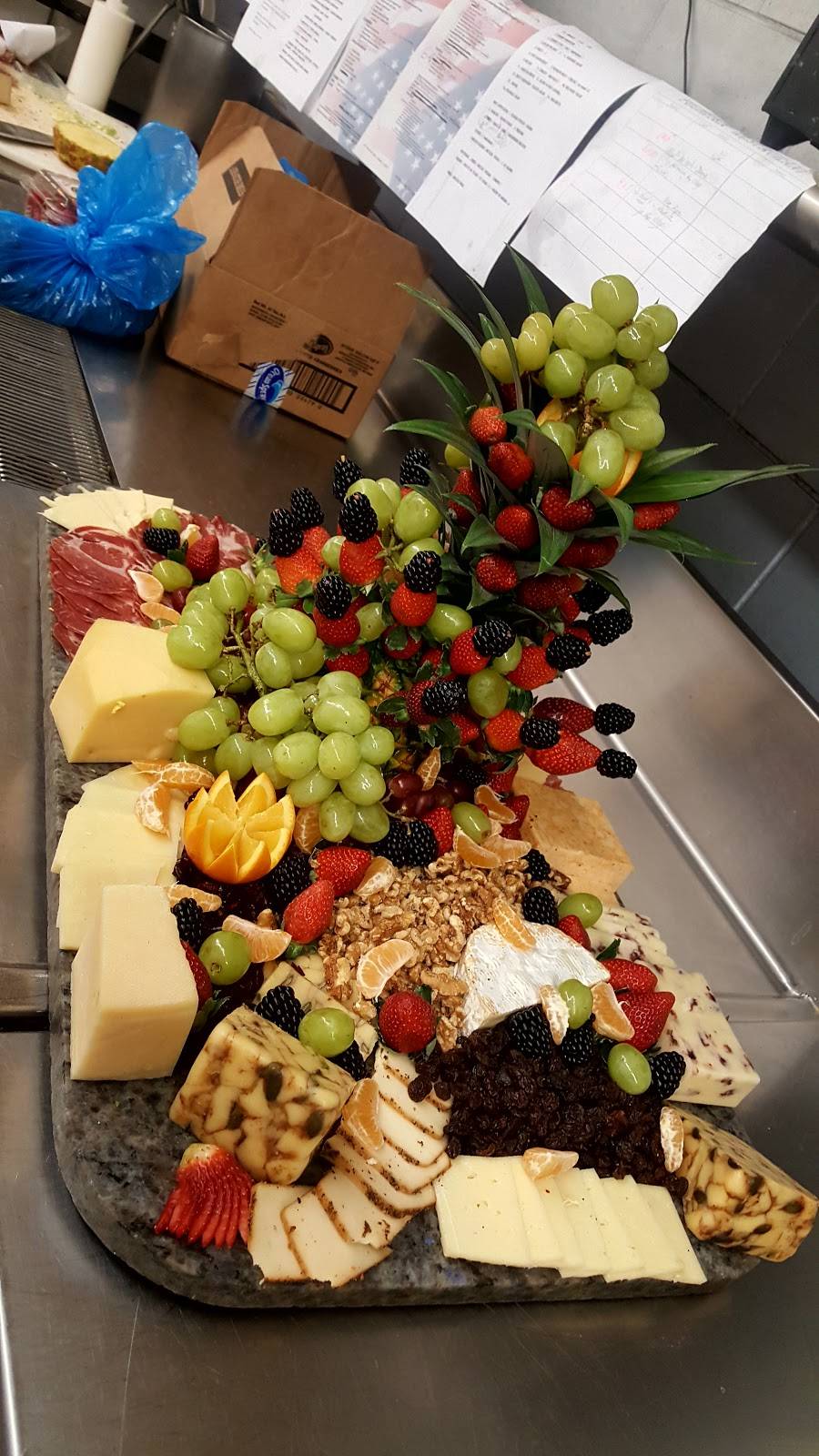 Zhivago Restaurant | restaurant | 9925 Gross Point Rd, Skokie, IL 60076, USA | 8479821400 OR +1 847-982-1400