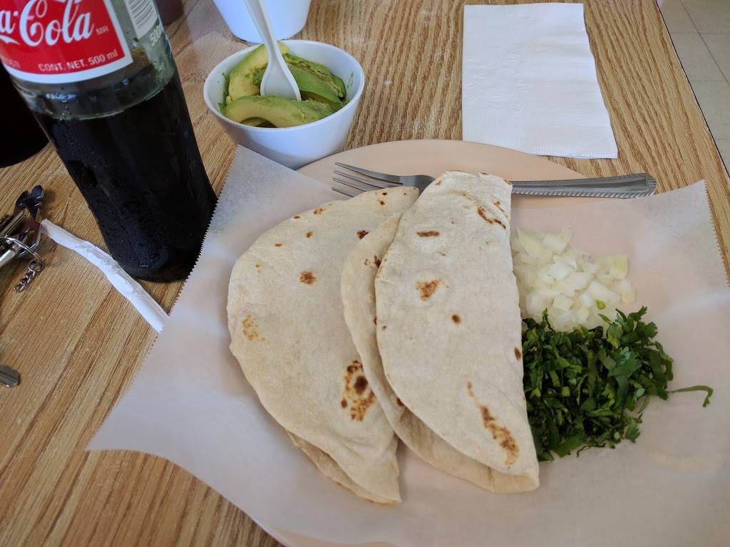 Hacienda El Tule | restaurant | 403 SW Military Dr, San Antonio, TX 78221, USA | 2109244232 OR +1 210-924-4232