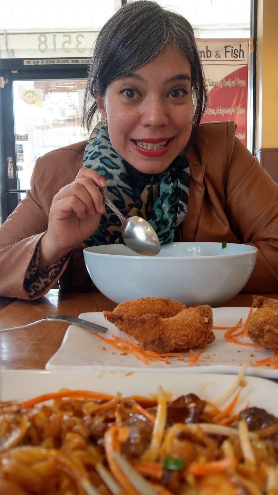 Houa Khong 2 | restaurant | 3518 G St, Merced, CA 95340, USA | 2097232308 OR +1 209-723-2308