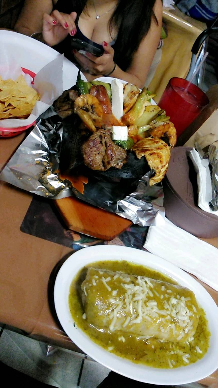 Mi Jacalito | restaurant | 1810, 2319 East Cesar E Chavez Avenue, Los Angeles, CA 90033, USA | 3232646414 OR +1 323-264-6414