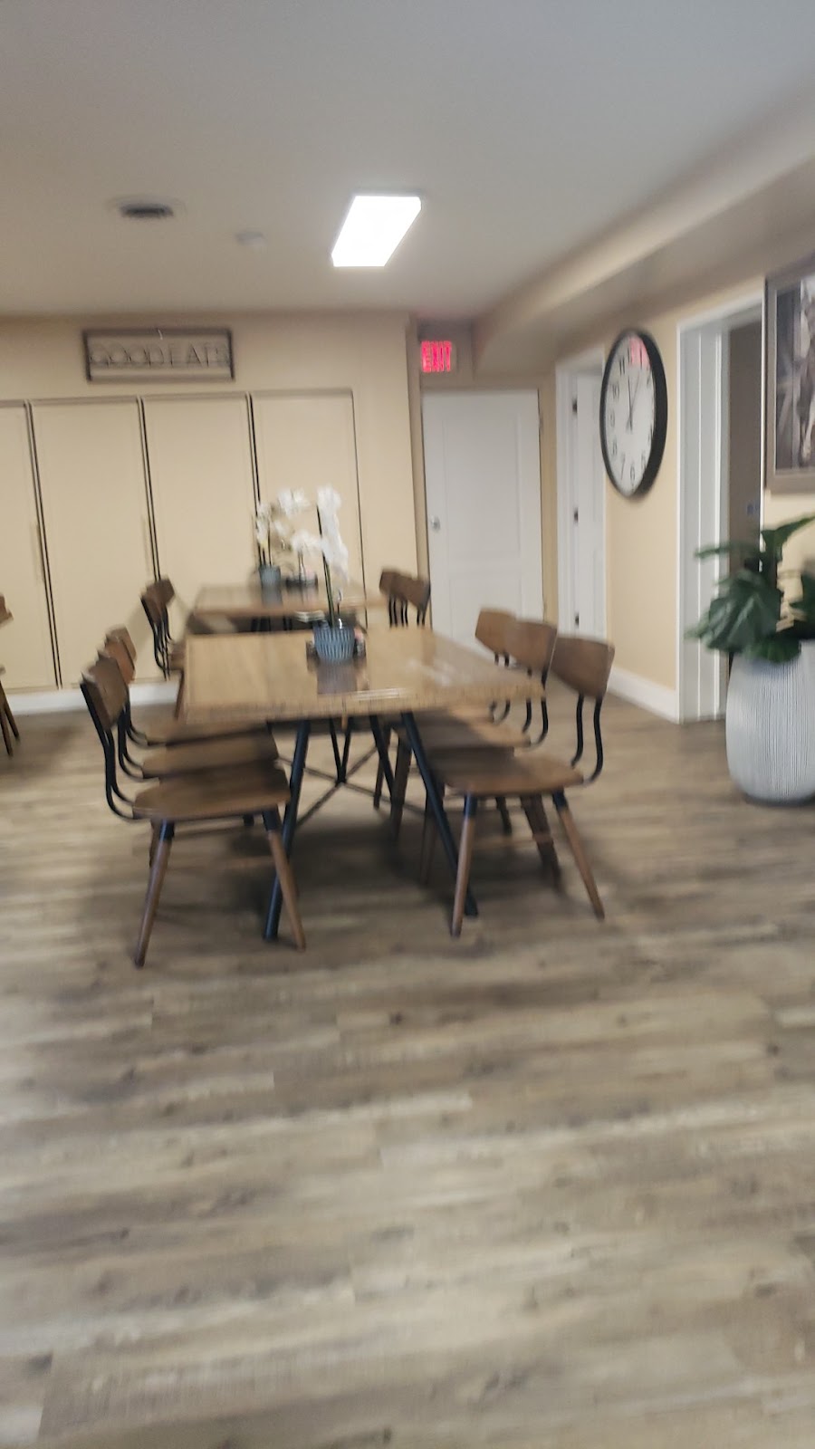 Monarca Birrieria | restaurant | 6022 Columbia Ave, Hammond, IN 46320, USA | 2198030044 OR +1 219-803-0044