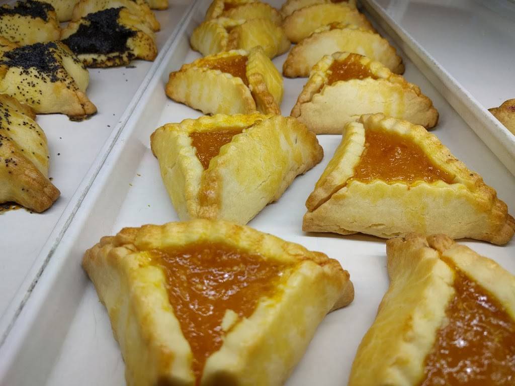 Lennys Deli | bakery | 2379 Westwood Blvd, Los Angeles, CA 90064, USA | 3104755771 OR +1 310-475-5771