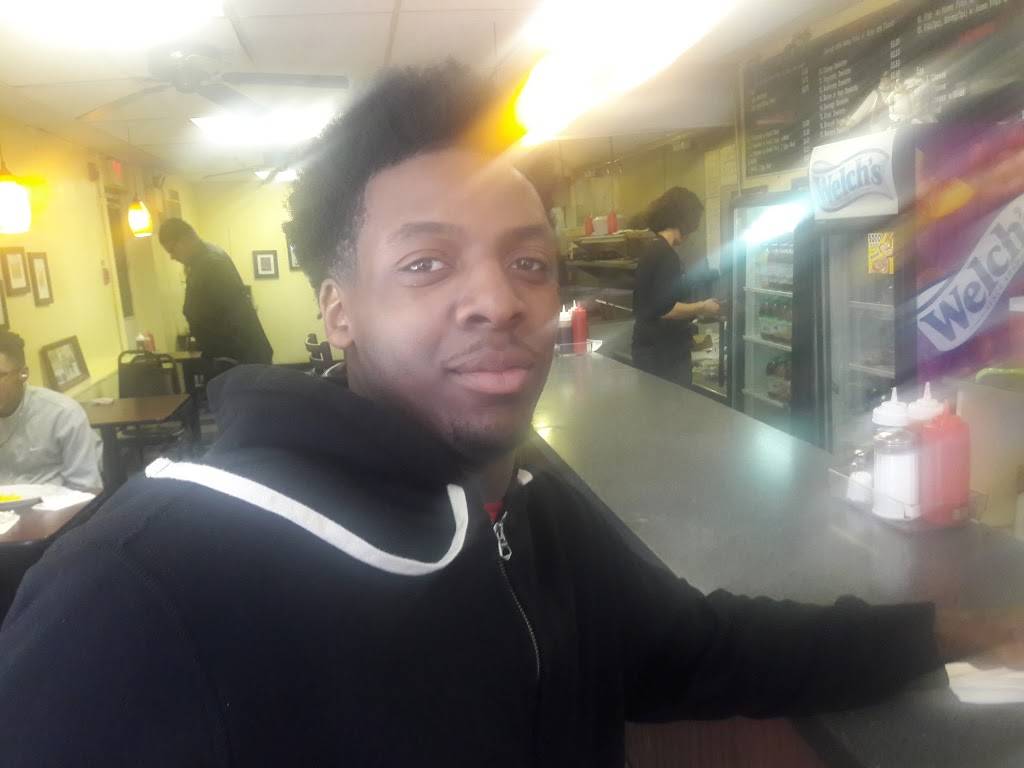 Sunnys Breakfast | restaurant | 26 N 52nd St, Philadelphia, PA 19139, USA | 2154742960 OR +1 215-474-2960