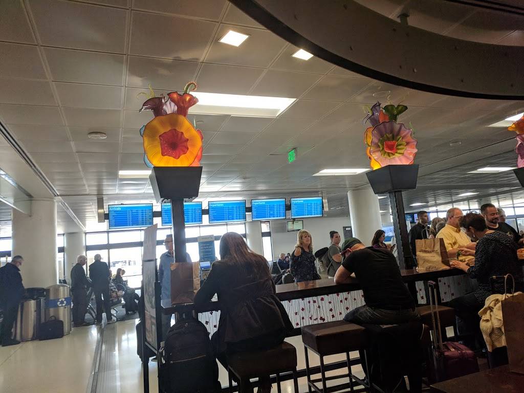 Wildflower Bread Company - Terminal 4 Gate A9 | bakery | Terminal 4, 3400 E Sky Harbor Blvd, Phoenix, AZ 85034, USA | 6022752300 OR +1 602-275-2300