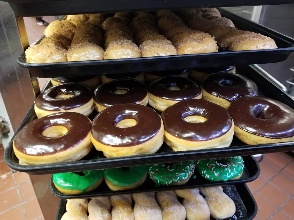 Winchells Donut House | cafe | 2501 San Pedro St, Los Angeles, CA 90011, USA | 2137459038 OR +1 213-745-9038