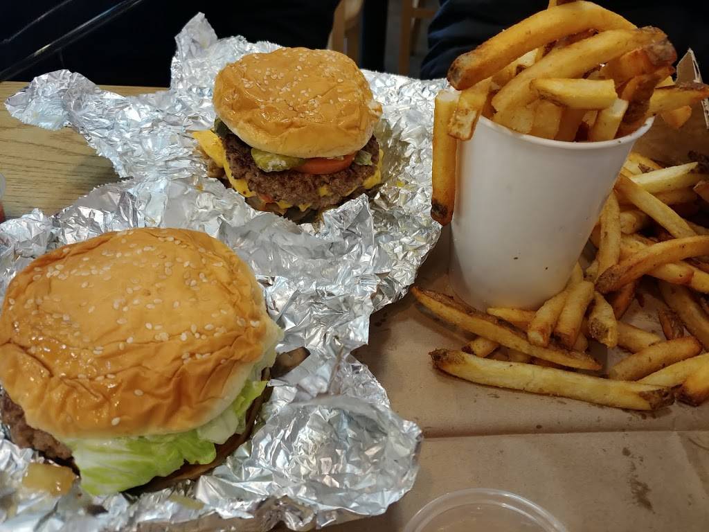 Five Guys | meal takeaway | 1015 Ocean Beach Hwy, Longview, WA 98632, USA | 3604258859 OR +1 360-425-8859