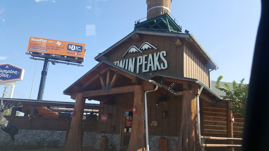 Twin Peaks I-10 & Kirkwood | restaurant | 11335 Katy Fwy, Houston, TX 77079, USA | 2818883724 OR +1 281-888-3724