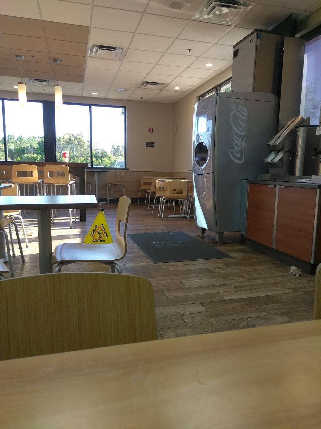 Wendys | restaurant | 1601 S Tamiami Trail, Sarasota, FL 34239, USA | 9413648015 OR +1 941-364-8015