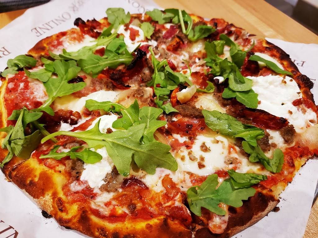 Rise Pies | restaurant | 9971 Tagore Pl, Orlando, FL 32832, USA | 4073131988 OR +1 407-313-1988