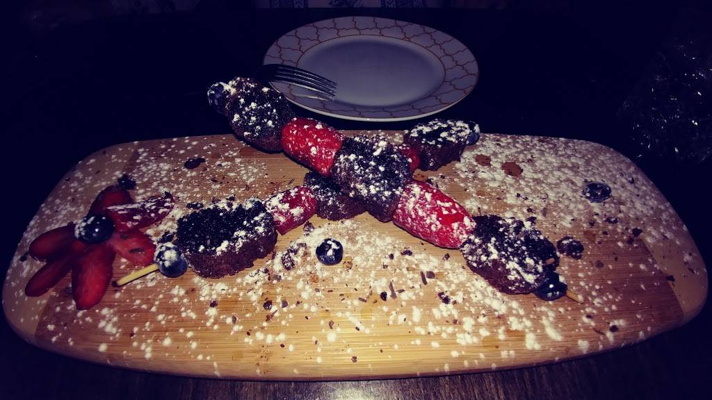 Bar LHôtel-de-ville | restaurant | 900 Rue Notre Dame, Lachine, QC H8S 2B9, Canada | 5145383558 OR +1 514-538-3558