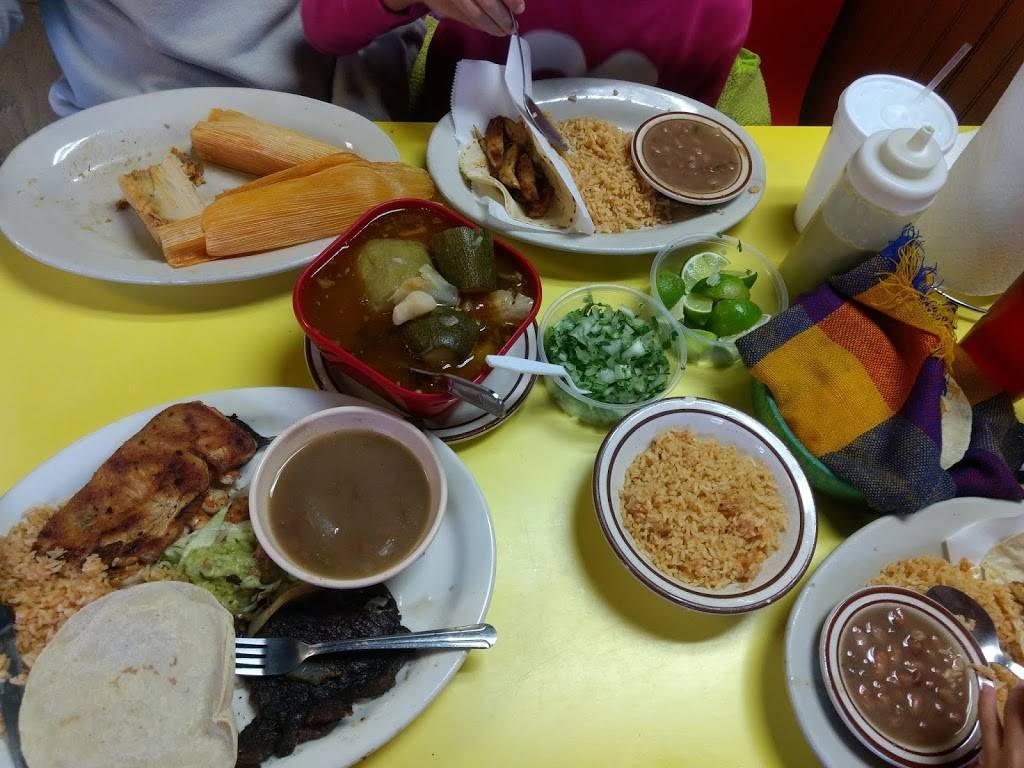 La Vencedora | restaurant | 1961 Division Ave S, Grand Rapids, MI 49507, USA | 6162459352 OR +1 616-245-9352