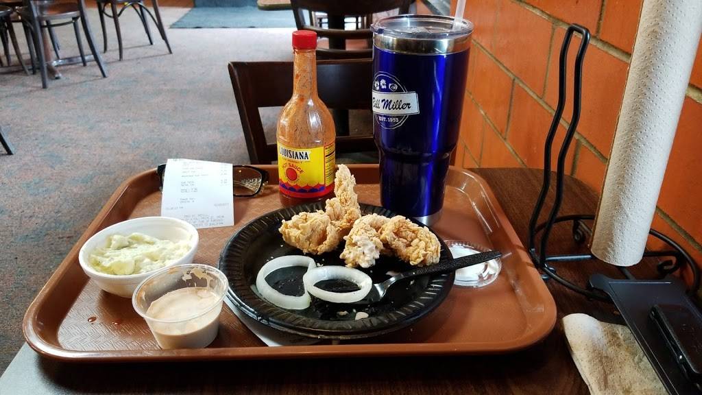 Bill Miller Bar-B-Q | restaurant | 910 E, Probandt, San Antonio, TX 78204, USA | 2102264707 OR +1 210-226-4707