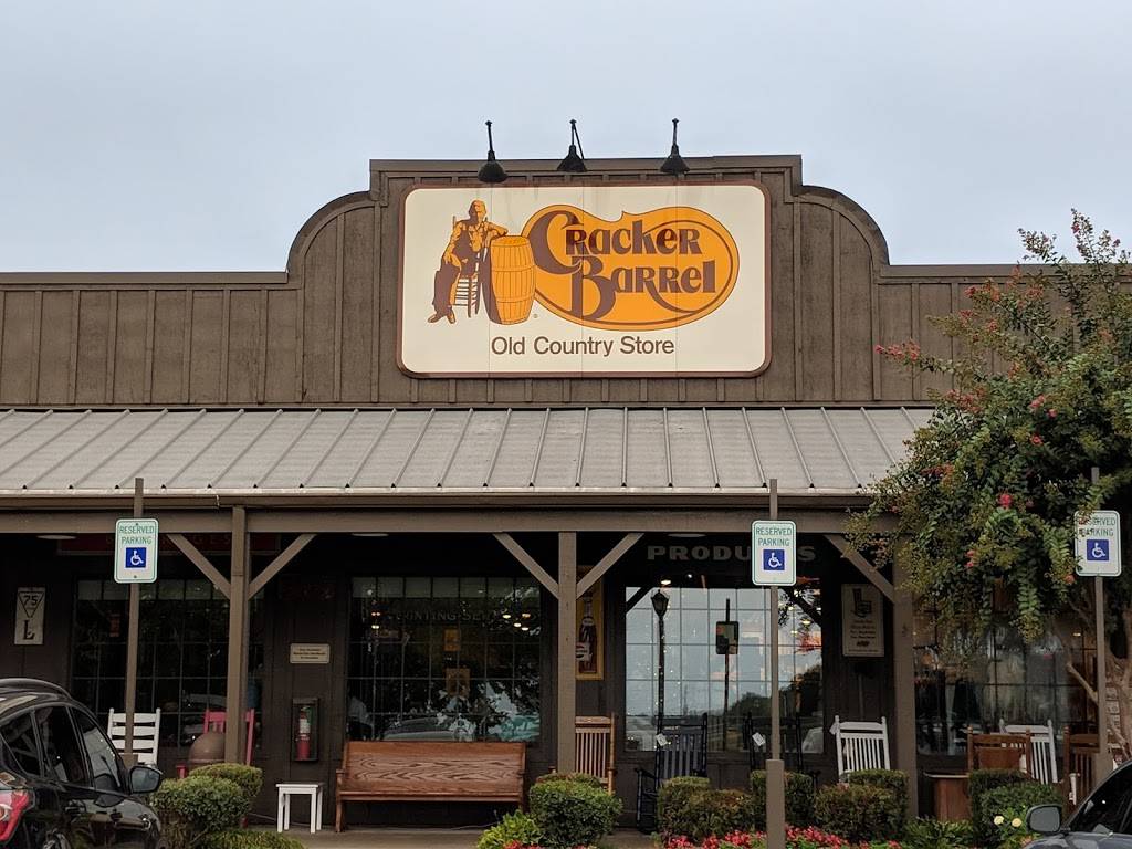 Cracker Barrel Old Country Store | restaurant | 431 N Hwy 71 N, Alma, AR 72921, USA | 4796320767 OR +1 479-632-0767