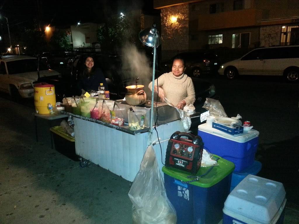 Yanellys TACOS | restaurant | 21816 Lanark St, Canoga Park, CA 91304, USA | 8184926526 OR +1 818-492-6526