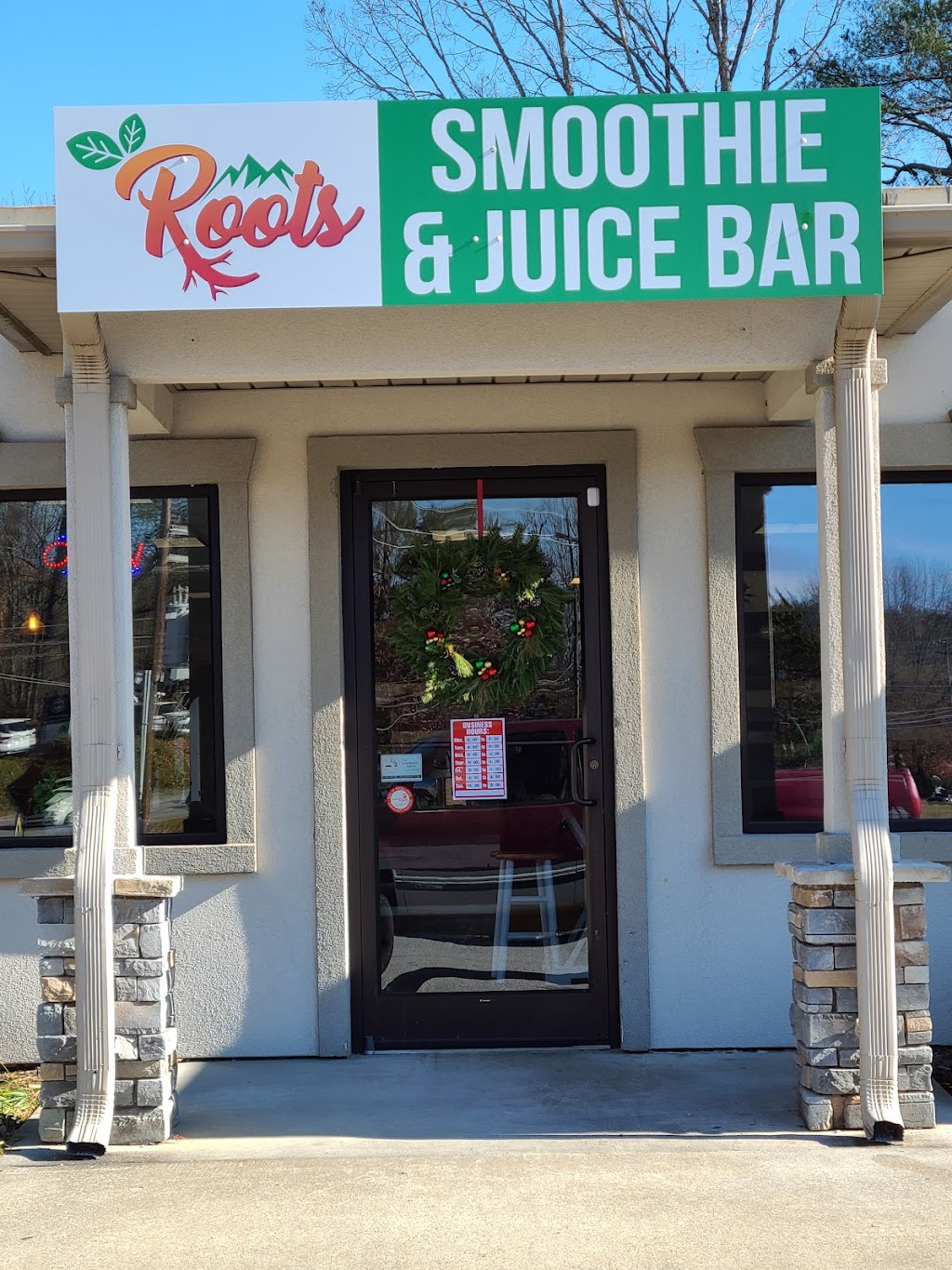 Roots Smoothie & Juice Bar | restaurant | 1620 Brevard Rd, Hendersonville, NC 28791, USA | 8285952378 OR +1 828-595-2378