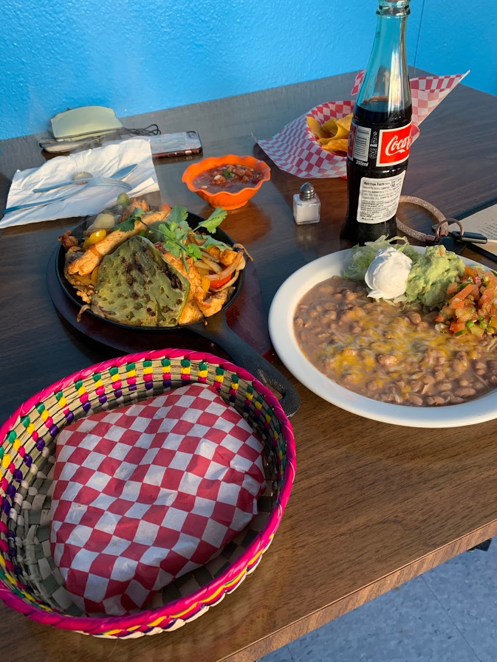 El Pueblito Mexican Kitchen | restaurant | 149 S Main St, Medford, WI 54451, USA | 7157855205 OR +1 715-785-5205