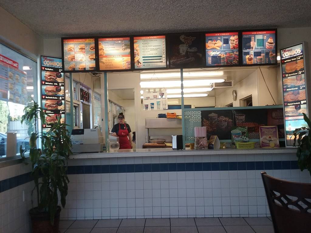 Fosters Freeze | restaurant | 418 W Foothill Blvd, Glendora, CA 91740, USA | 6263359413 OR +1 626-335-9413