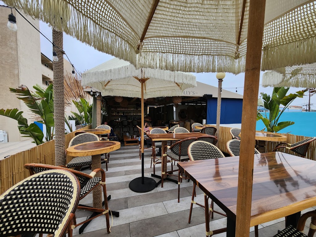 Mollys | restaurant | 3770 Mission Blvd, San Diego, CA 92109, USA | 8583016313 OR +1 858-301-6313