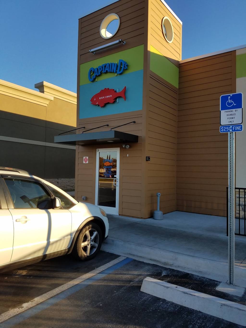 Captain Ds | restaurant | 295 SW Mary Ethel Ln, Lake City, FL 32055, USA | 3864669272 OR +1 386-466-9272