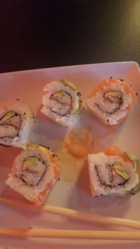 Rock N Roll Sushi | restaurant | 3002 Hardy St #110, Hattiesburg, MS 39401, USA | 7693907957 OR +1 769-390-7957