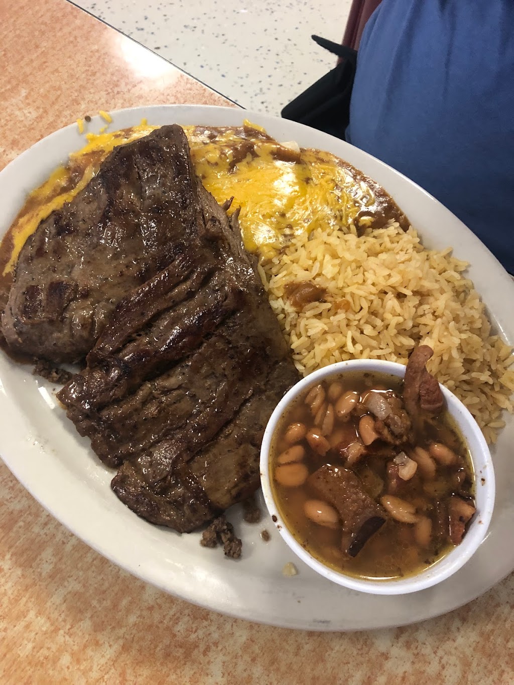 Barillas Restaurant | restaurant | 2812 N McColl Rd, Edinburg, TX 78541, USA | 9563290890 OR +1 956-329-0890
